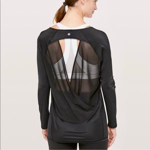 Womens black size 8 Lululemon If Youre Lucky
Long Sleeve Tee 2/yoga/gym/barre